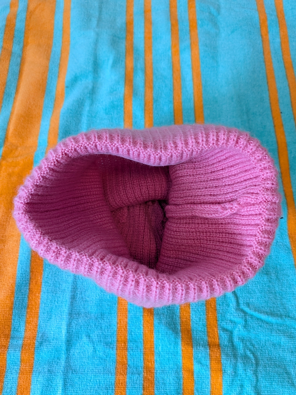 ASOS Pink Ribbed Fold-Over Beanie - Picture 3 of 4